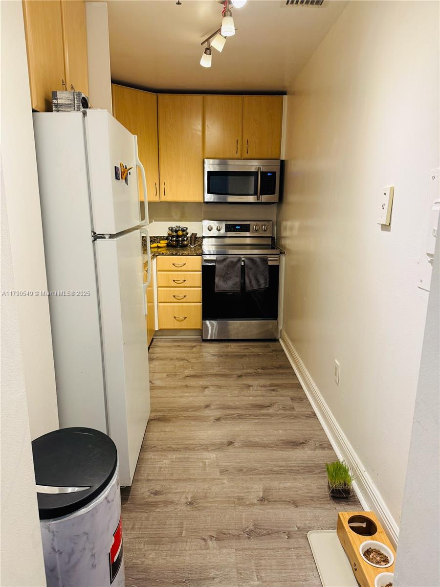 20515 E Country Club Dr #148, Aventura, Florida image 18