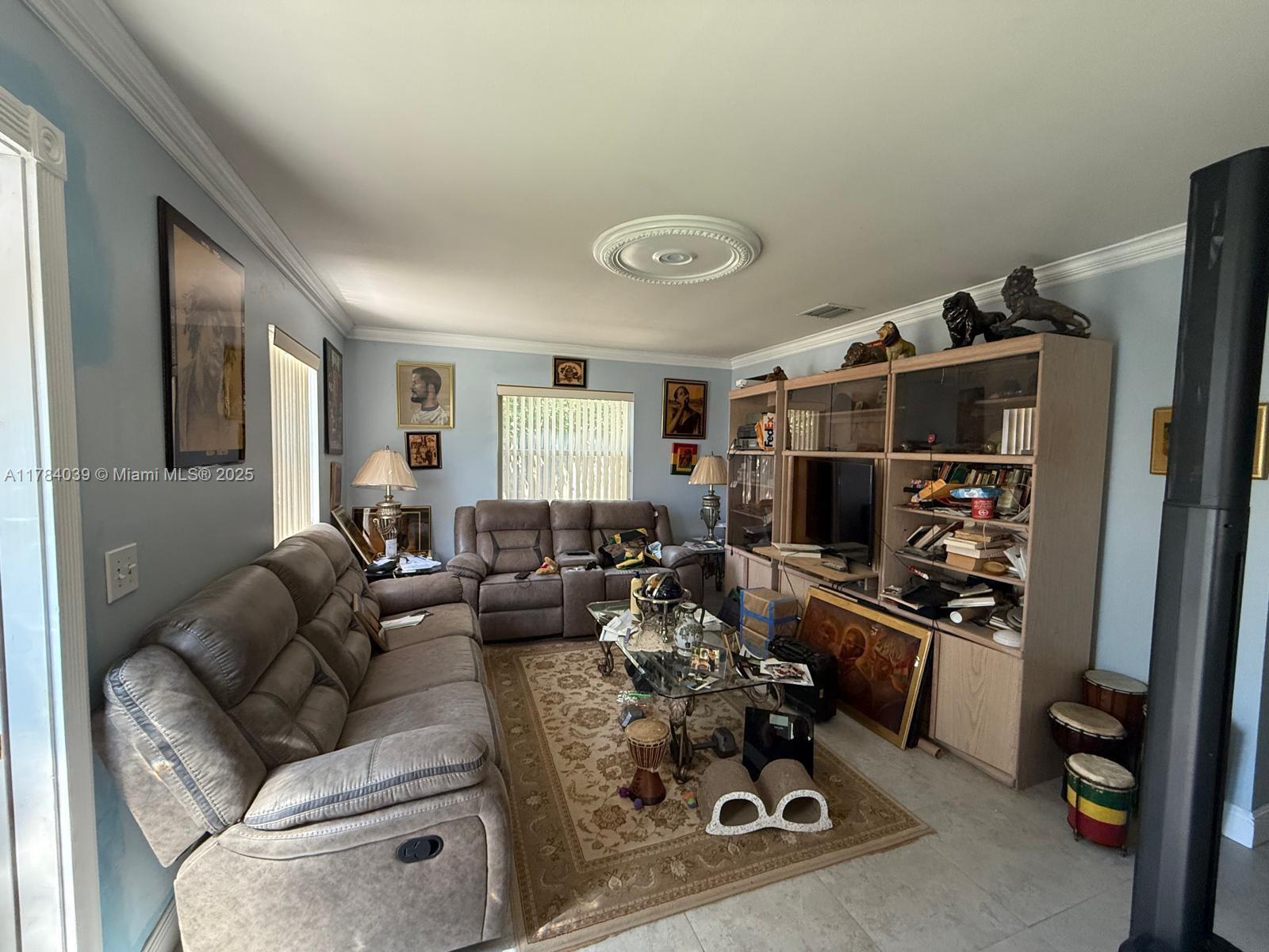 1128 W 6th St, Riviera Beach, Florida image 6