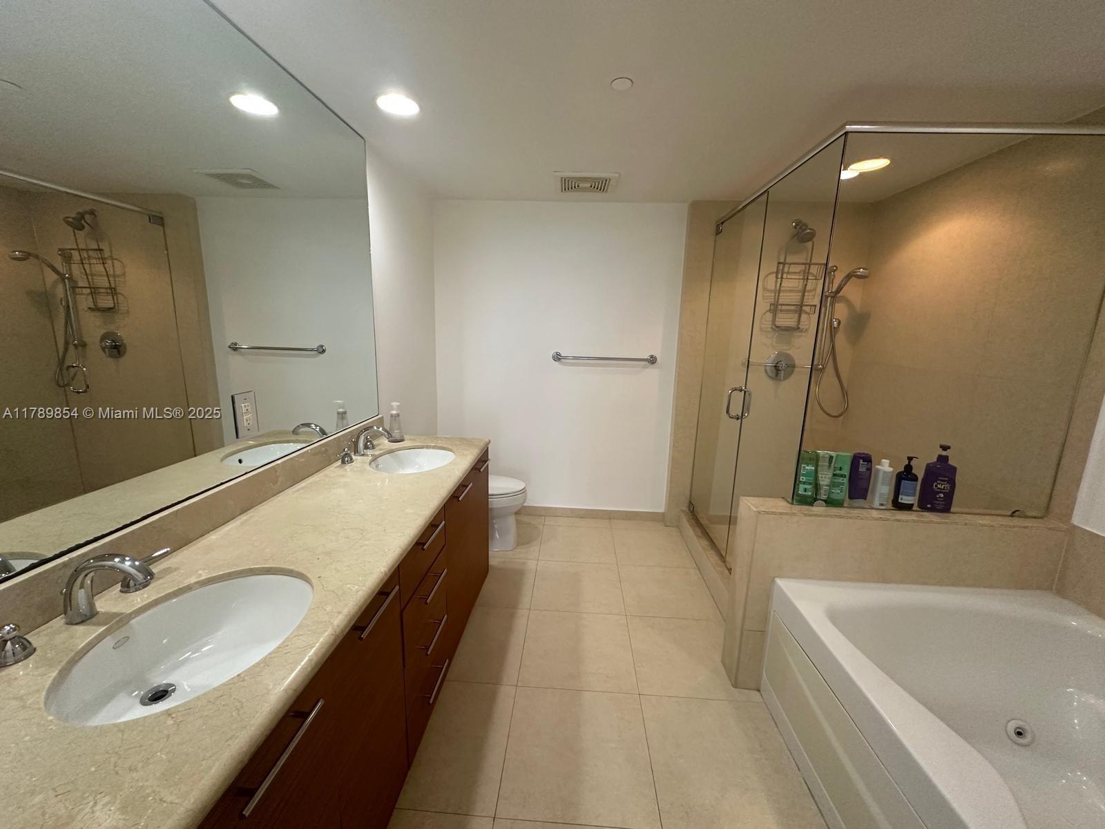 Listing Photo 12