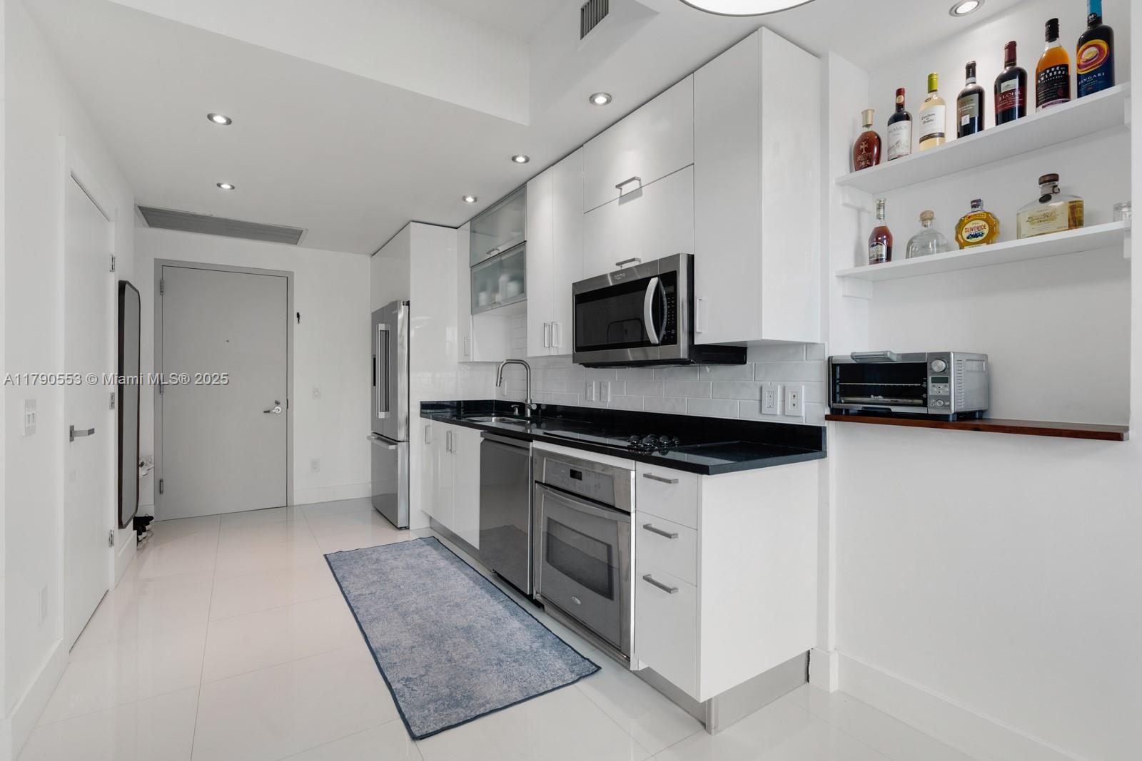 60 SW 13th St #3808, Miami FL 33130