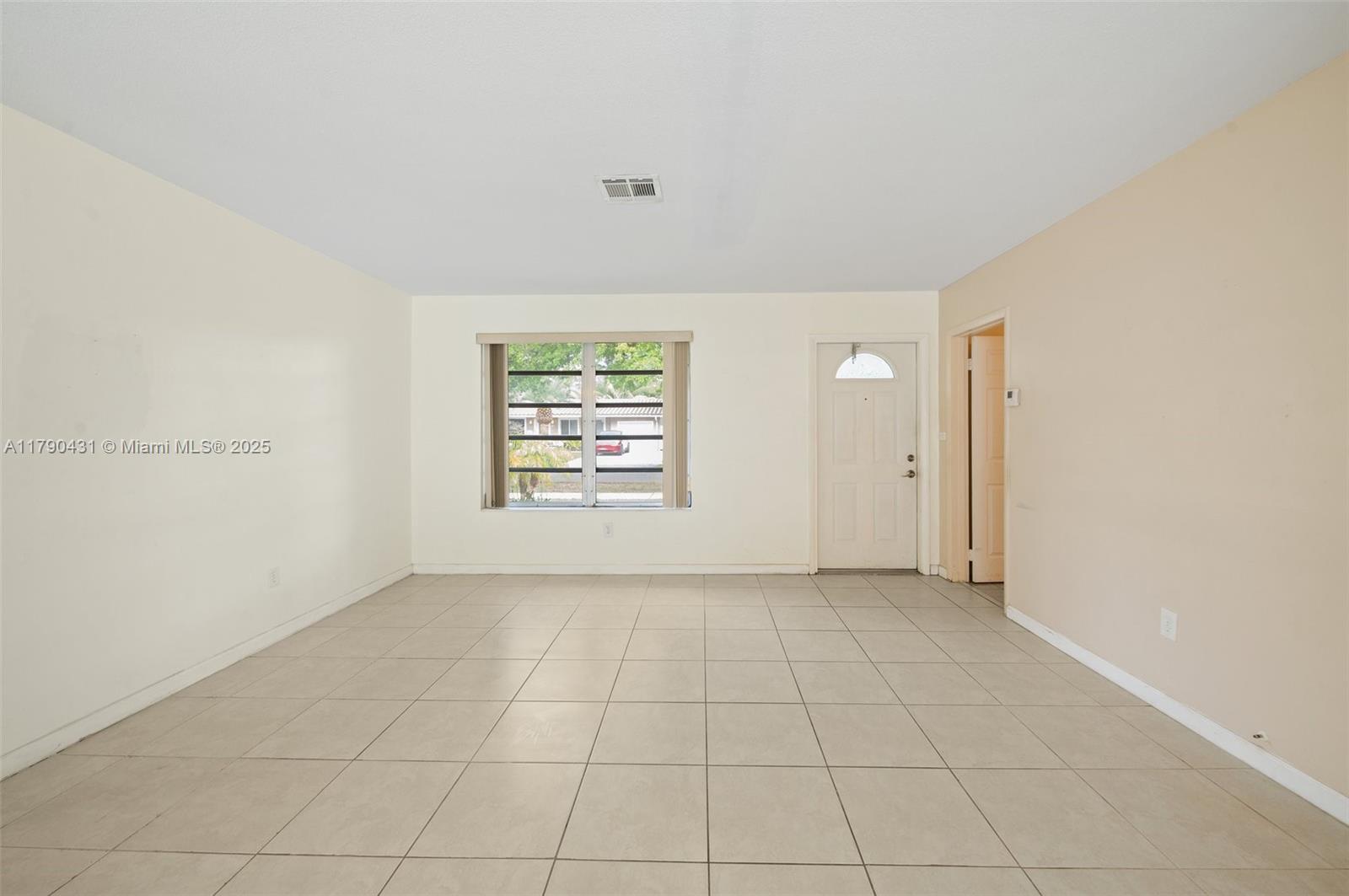 14515 Mahogany Ct, Miami Lakes, Florida image 8