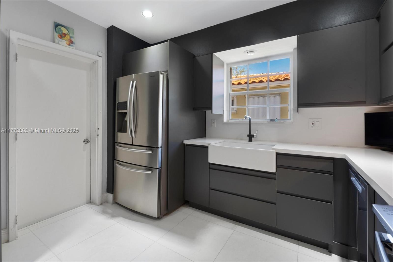 1185 Biarritz Dr, Miami Beach, Florida image 11