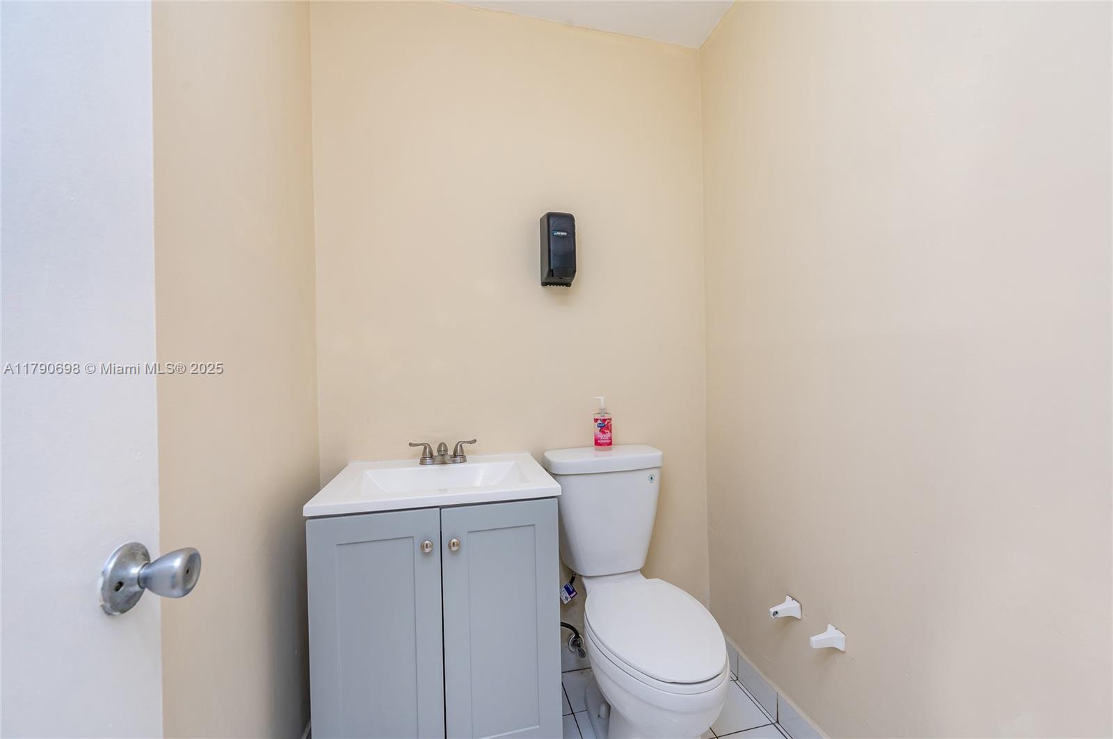Listing Photo 16