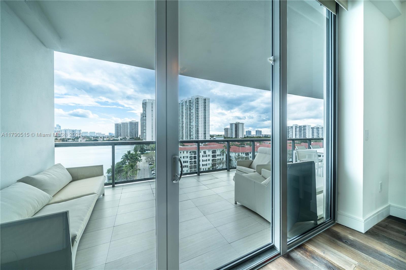 3300 NE 188th St #710, Aventura, Florida image 17