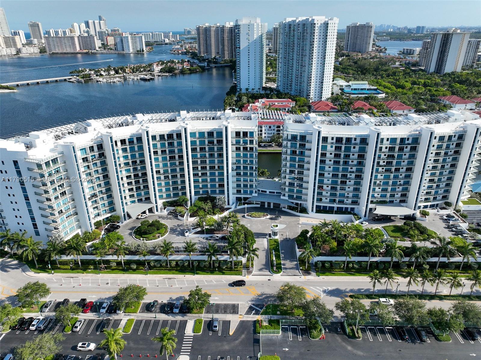 3300 NE 188th St #710, Aventura, Florida image 22