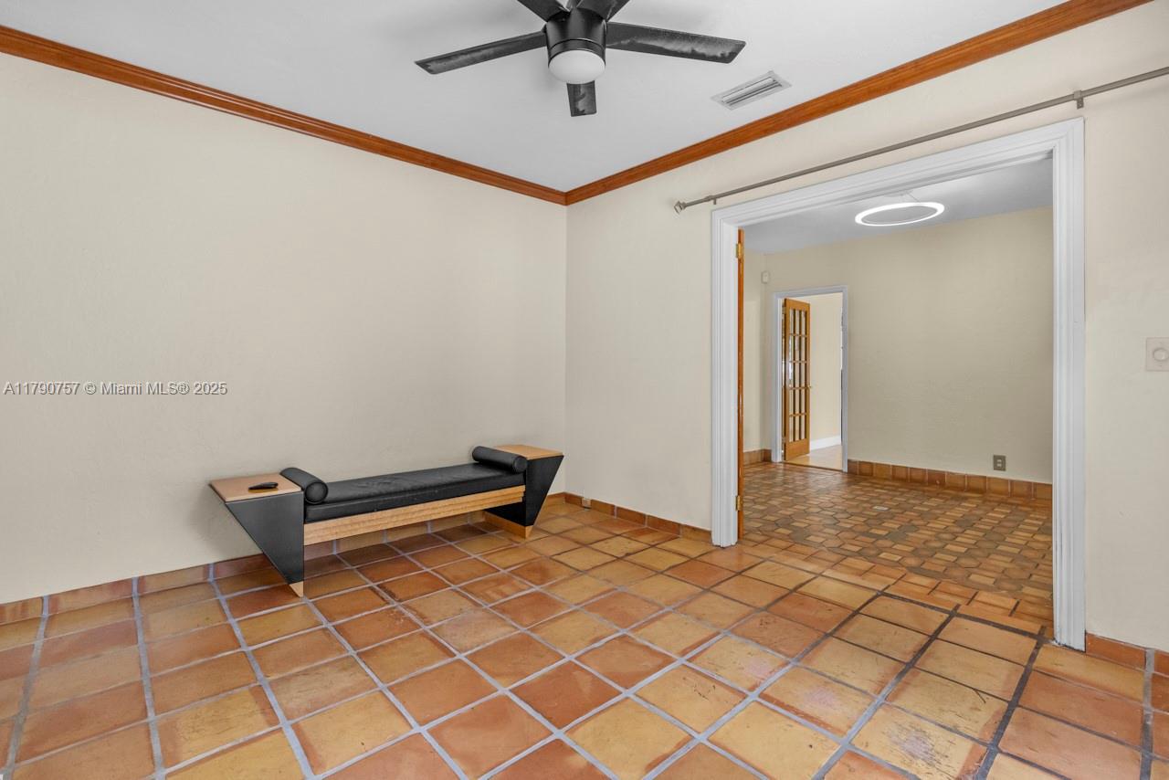 1050 W 47th St, Miami Beach, Florida image 21