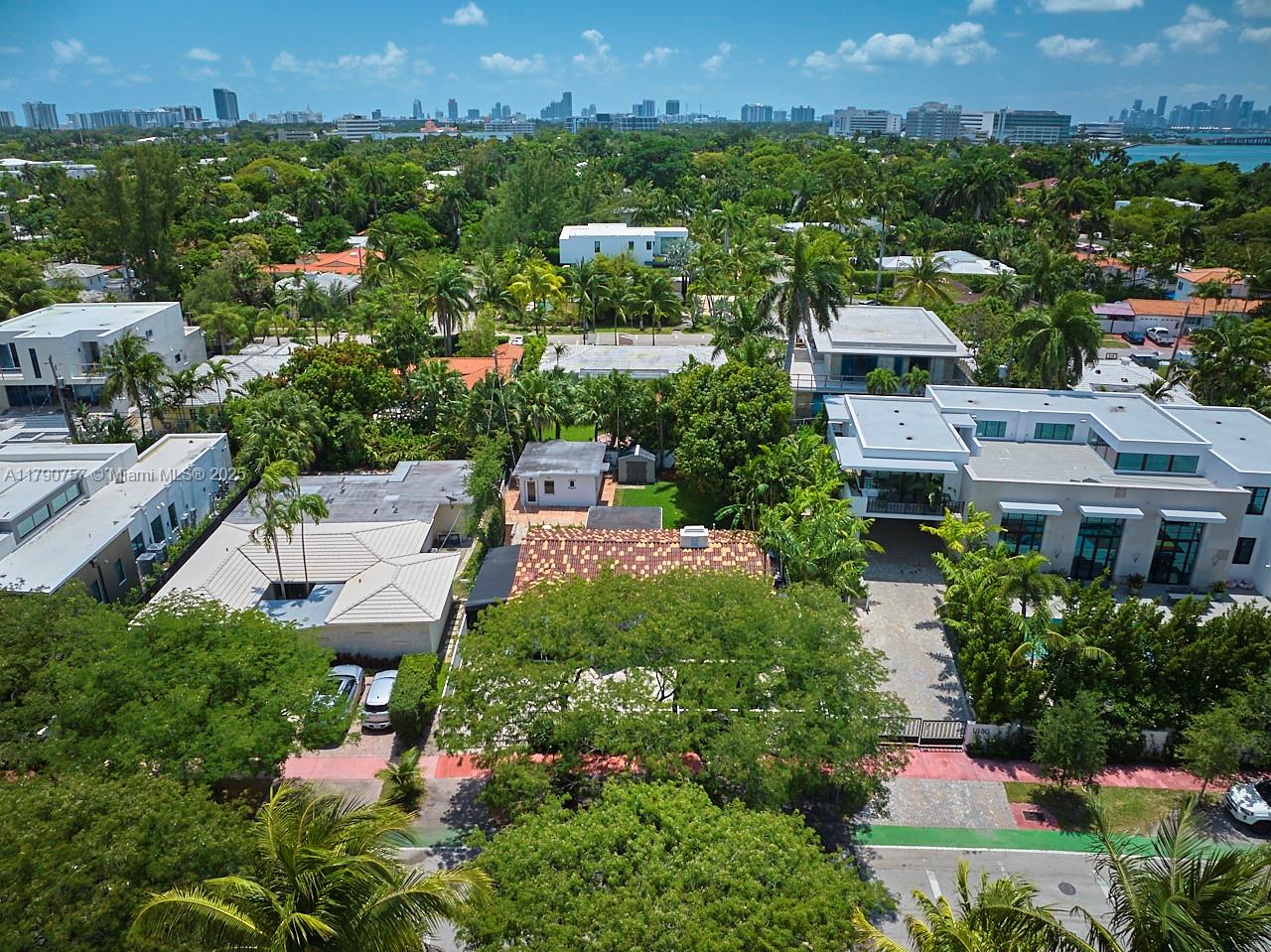1050 W 47th St, Miami Beach, Florida image 37