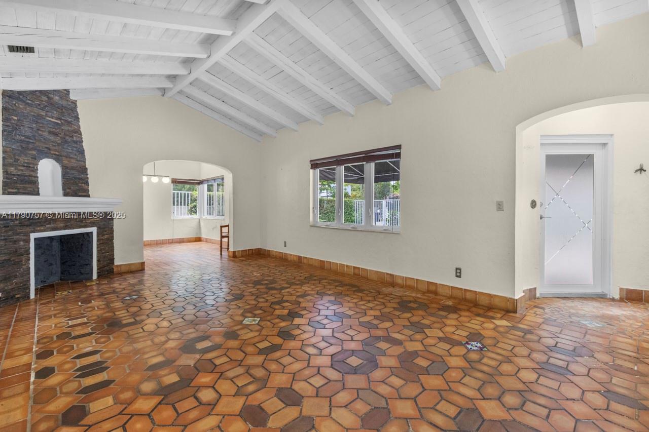 1050 W 47th St, Miami Beach, Florida image 5