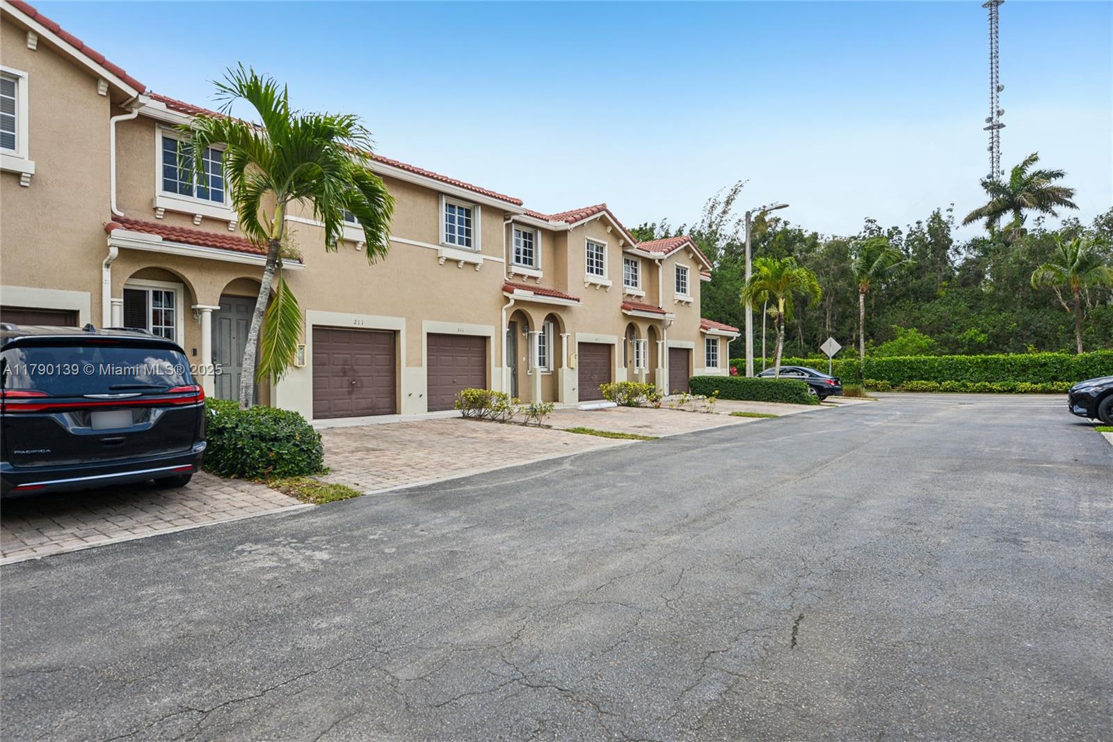 21421 NW 13th Ct #APT 211, Miami Gardens, Florida image 4