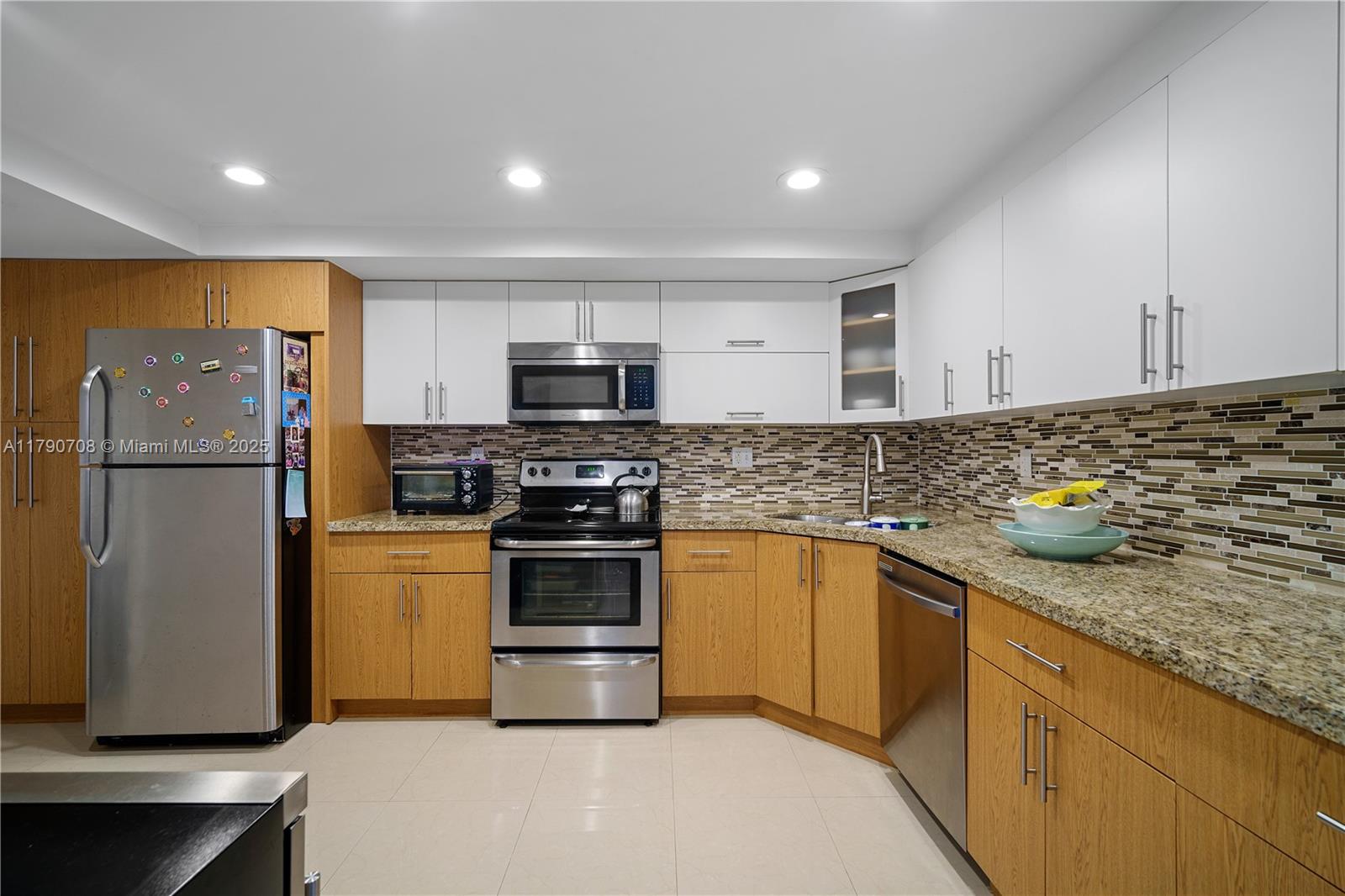 Property photo # 6