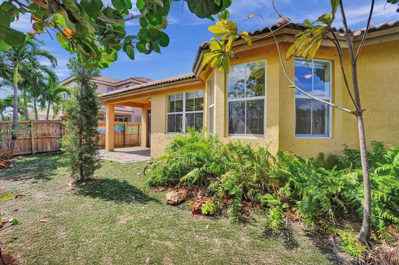 11242 NW 77th Ter, Doral, Florida image 30
