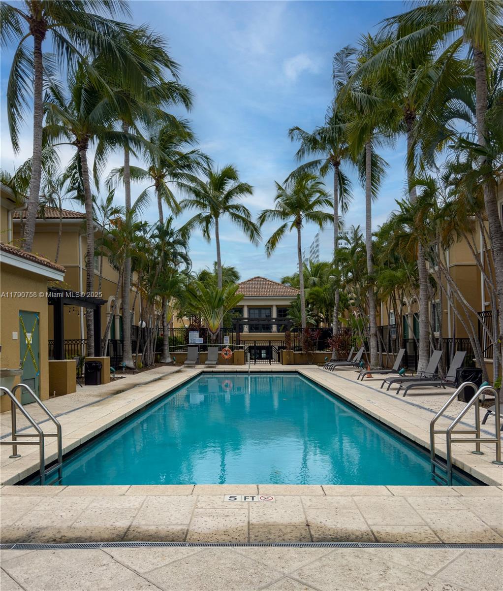 2861 NE 185th St #305, Aventura, Florida image 18