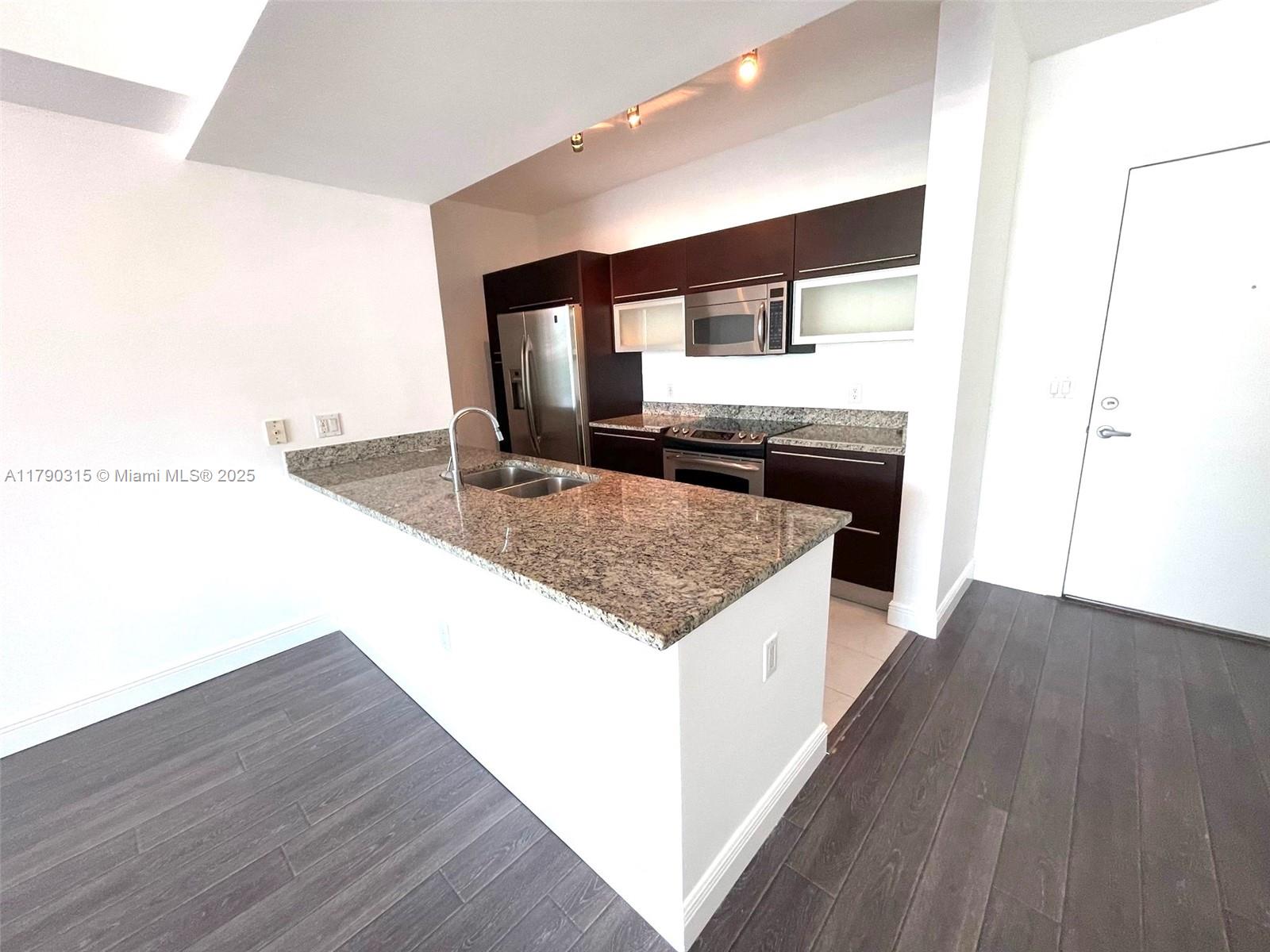 951 Brickell Ave #3600, Miami FL 33131