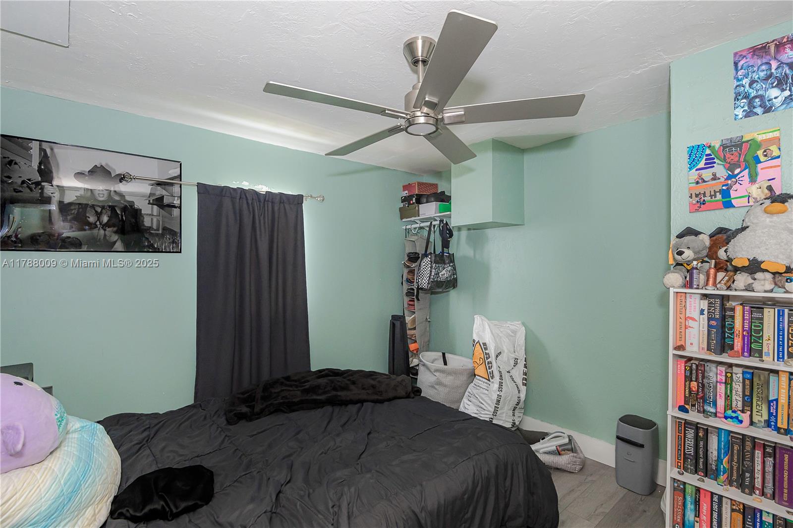 1027 NE 33rd St, Oakland Park, Florida image 23