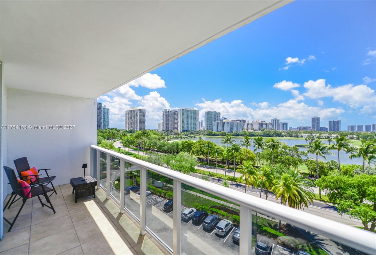 3625 N Country Club Dr #707, Aventura, Florida image 2