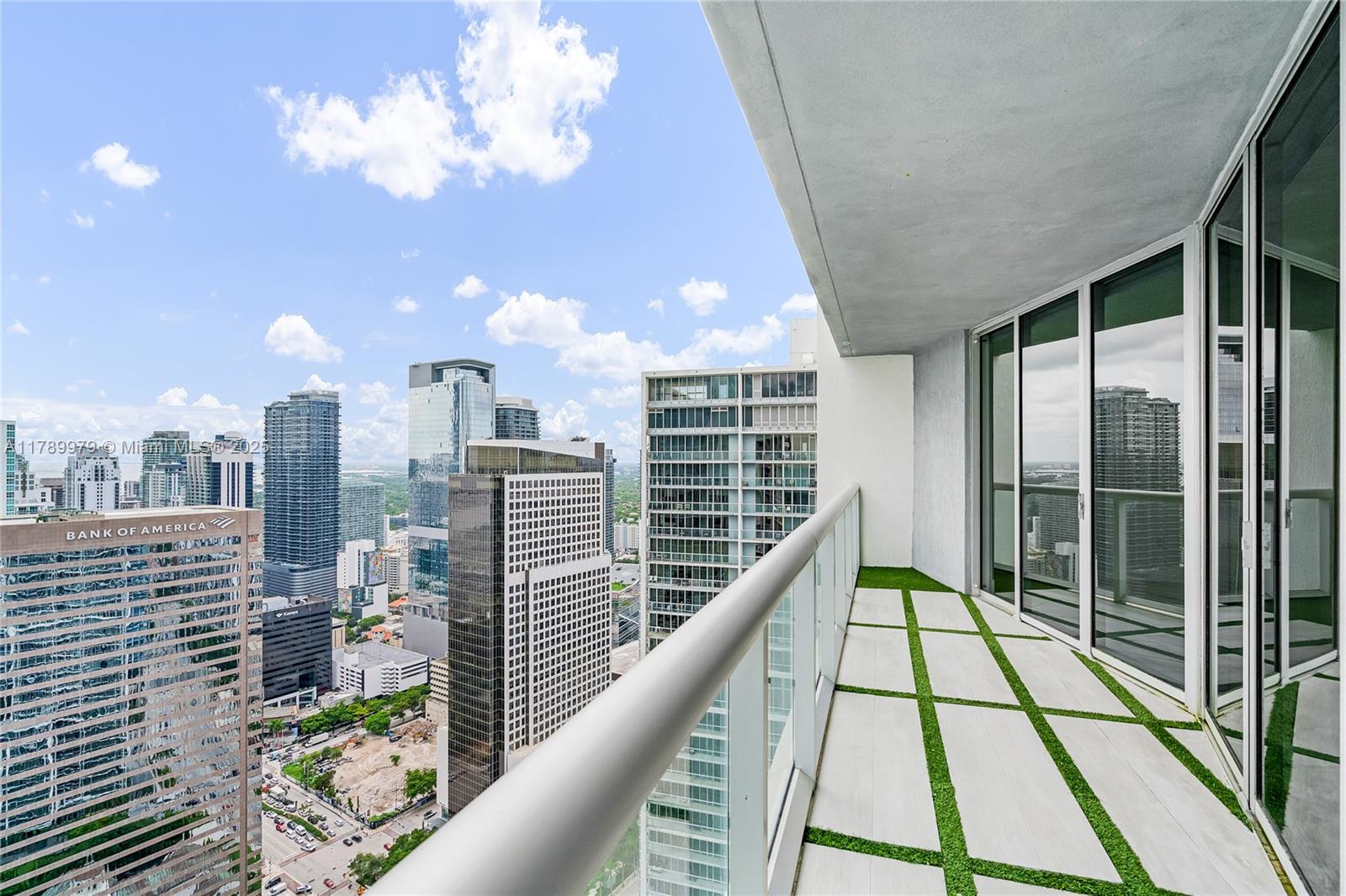 475 Brickell Ave #4811, Miami FL 33131