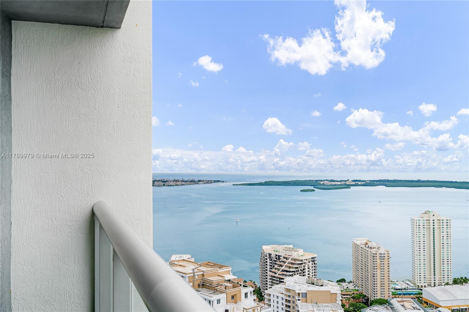 475 Brickell Ave #4811, Miami FL 33131