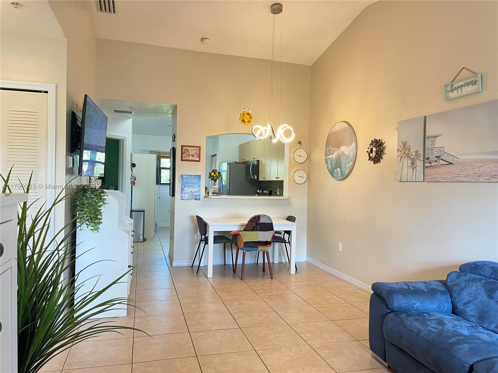 The Courts At Bayshore II