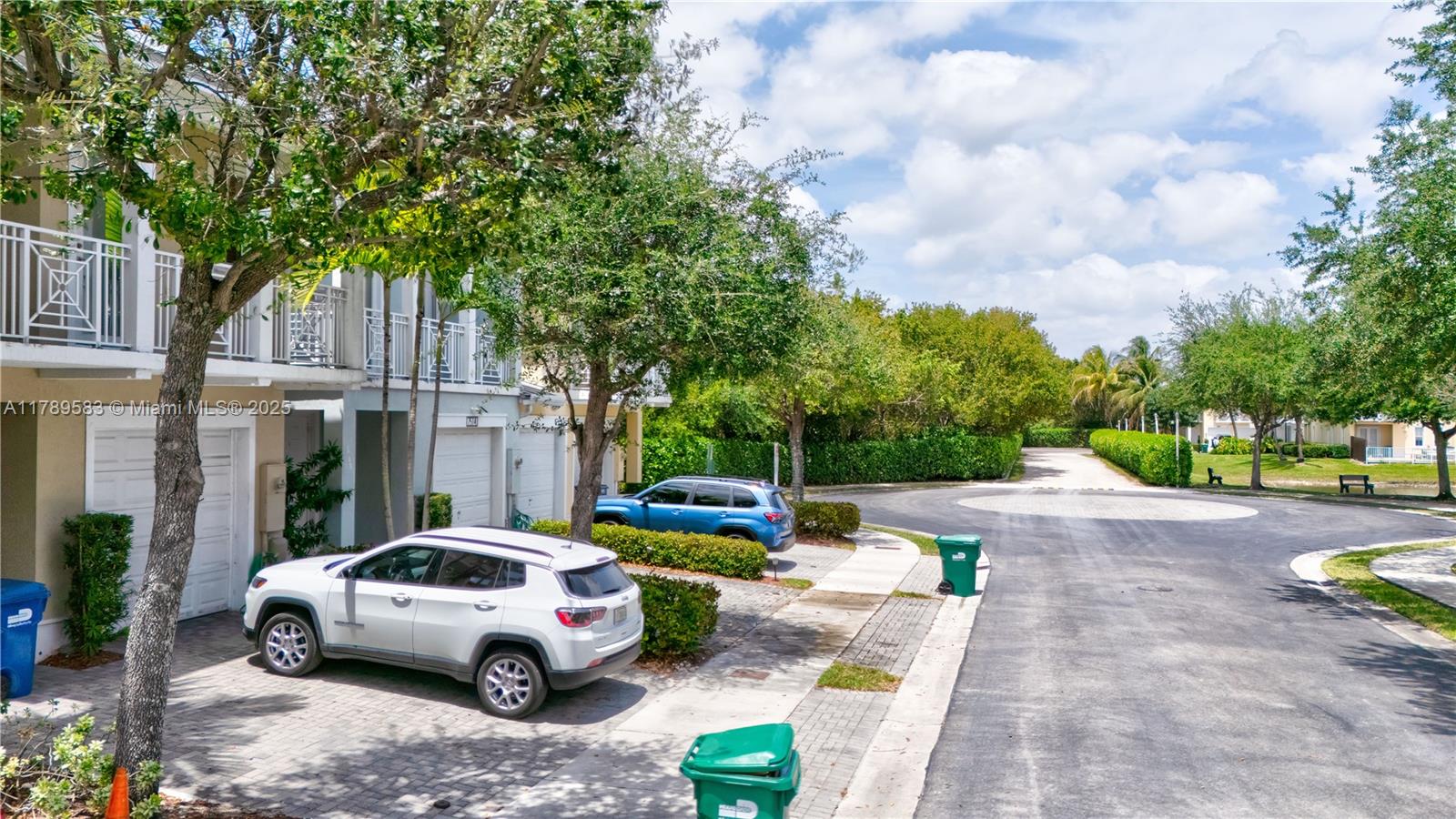 7514 NW 108th Path, Doral, Florida image 14
