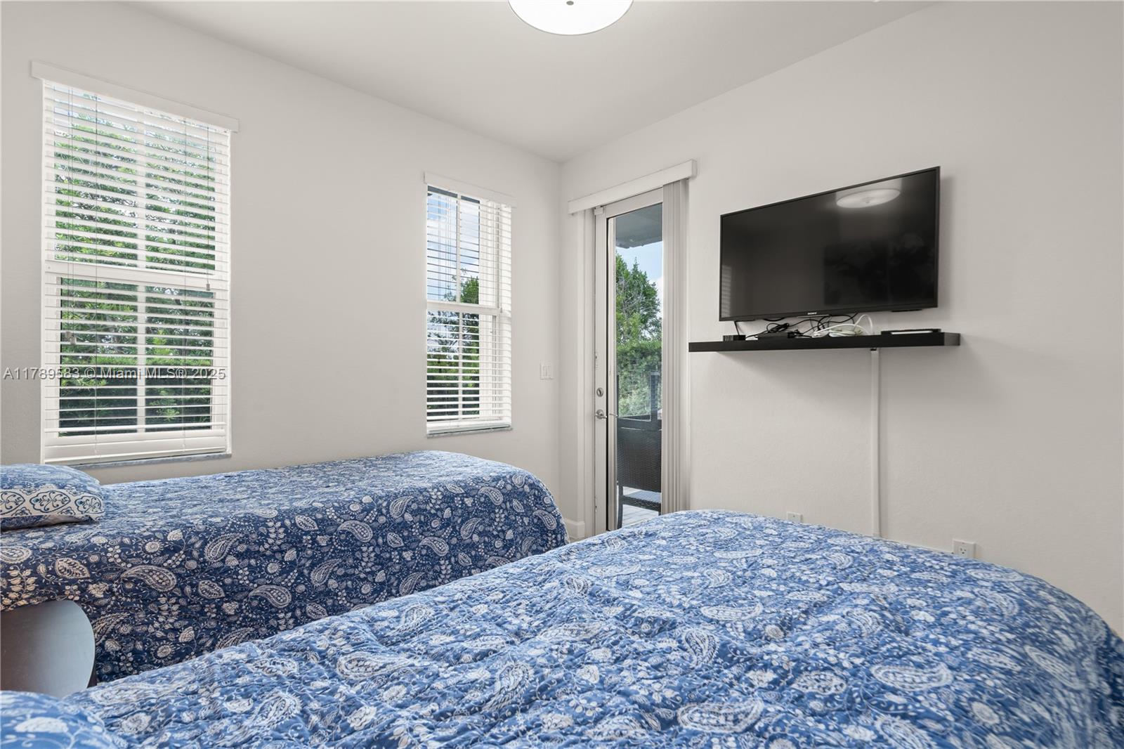 7514 NW 108th Path, Doral, Florida image 25