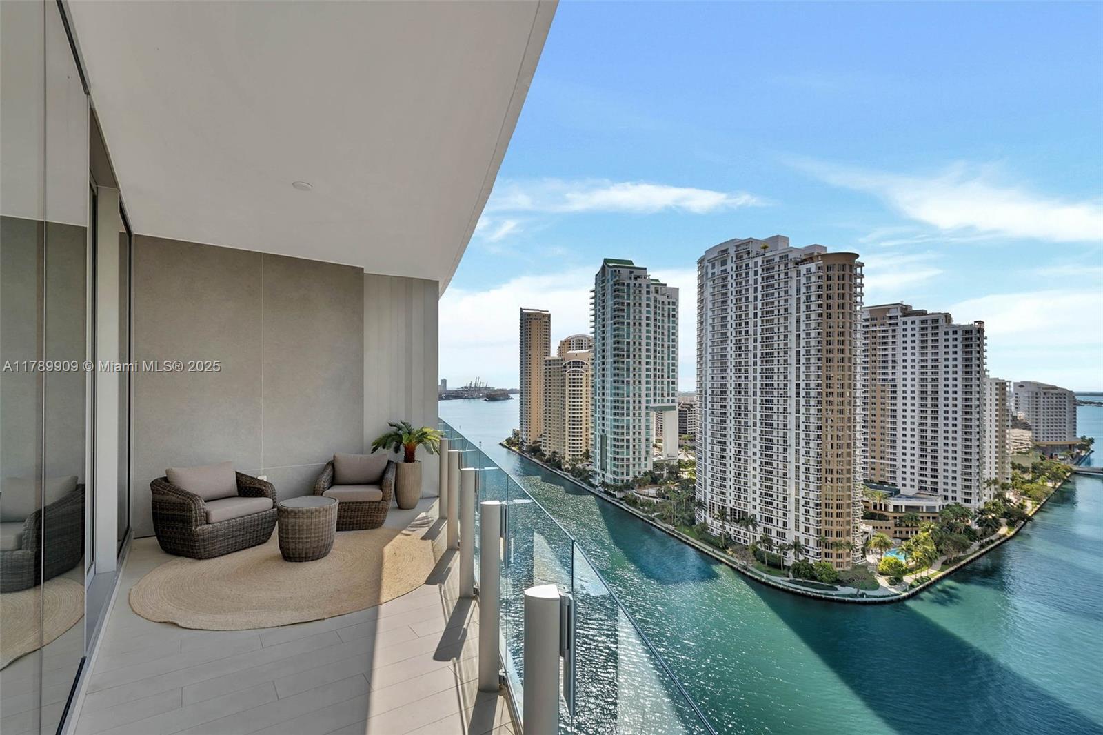 Apartamento para Alugar em Miami, FL