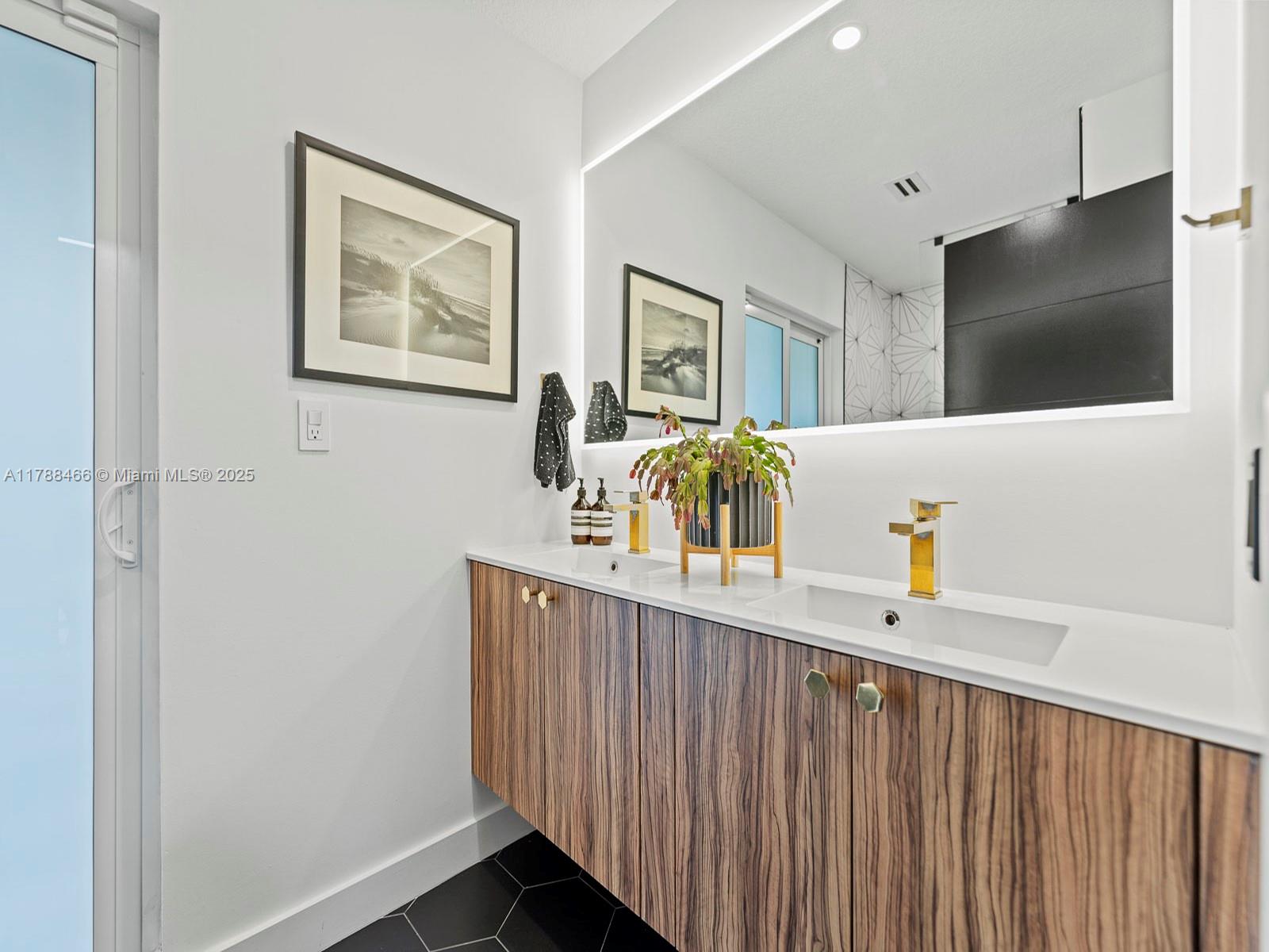 3025 SW 13th St, Miami, Florida image 24