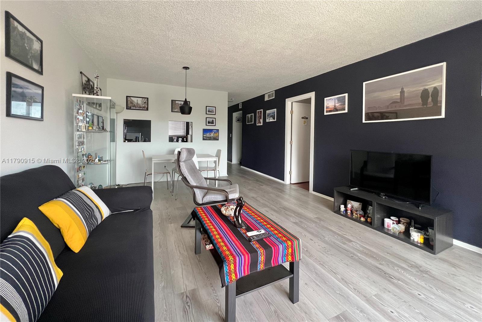 Property photo # 0