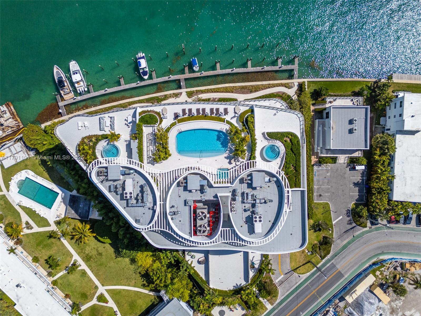 1135 103rd St #606, Bay Harbor Islands, Florida image 37