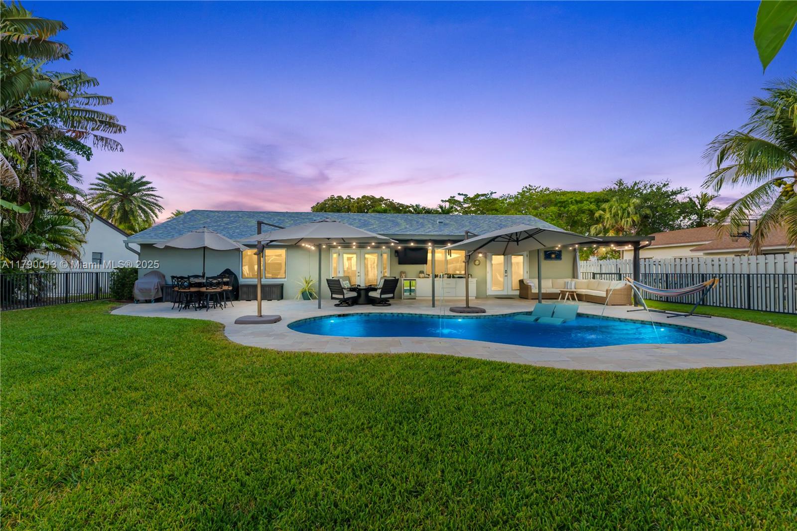 14450 Hampton Pl, Davie, Florida image 2