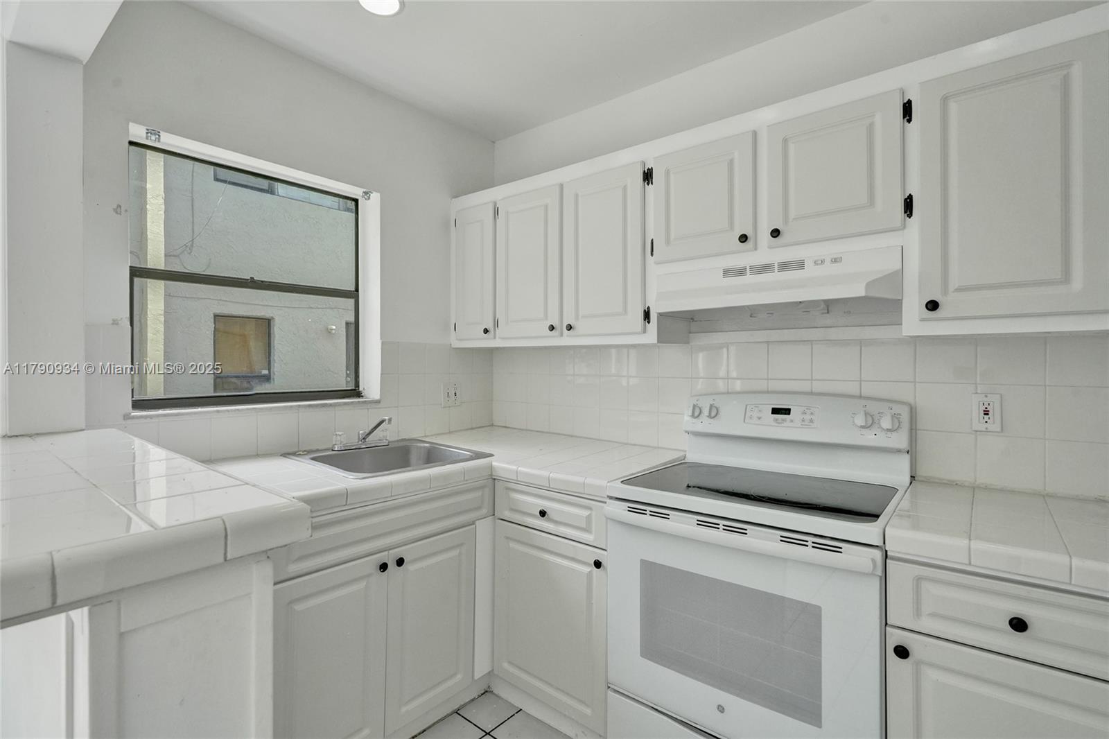 2306 NW 52nd Ave #2306, Lauderhill, Florida image 13
