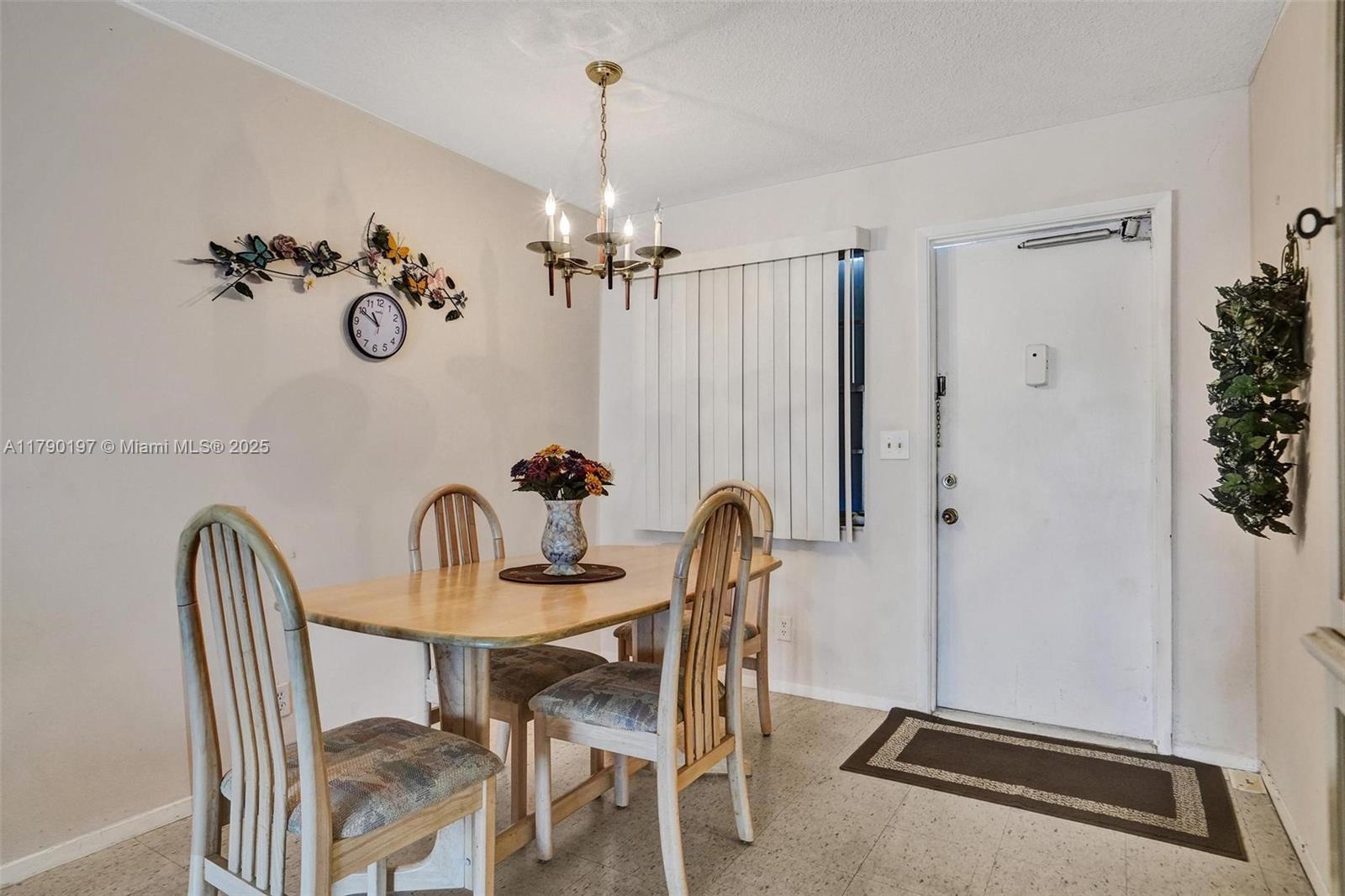 Listing Photo 16