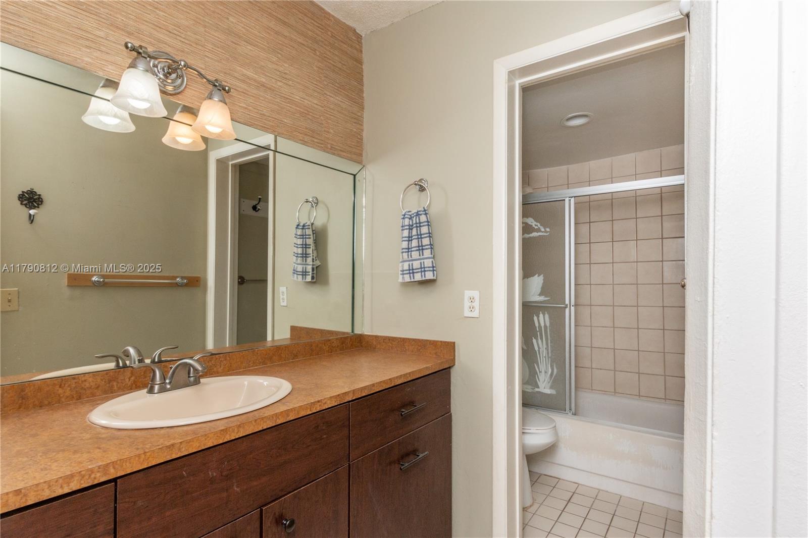 6505 Winfield Blvd #B-5, Margate, Florida image 12