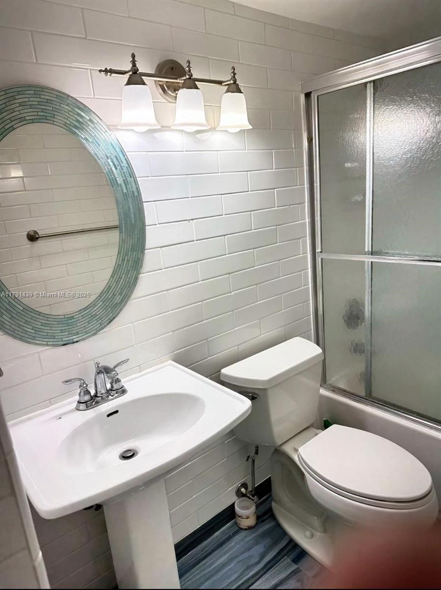 2150 Sans Souci Blvd #B611, North Miami, Florida image 19