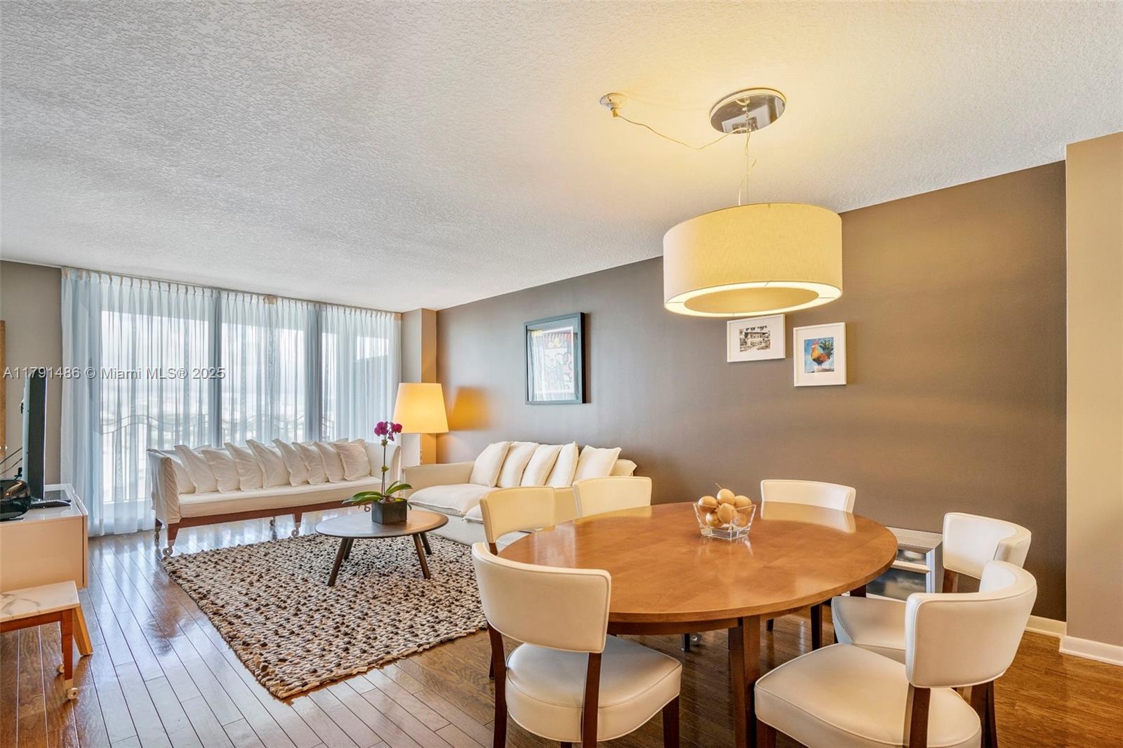 Apartamento para Alugar em Miami Beach, FL