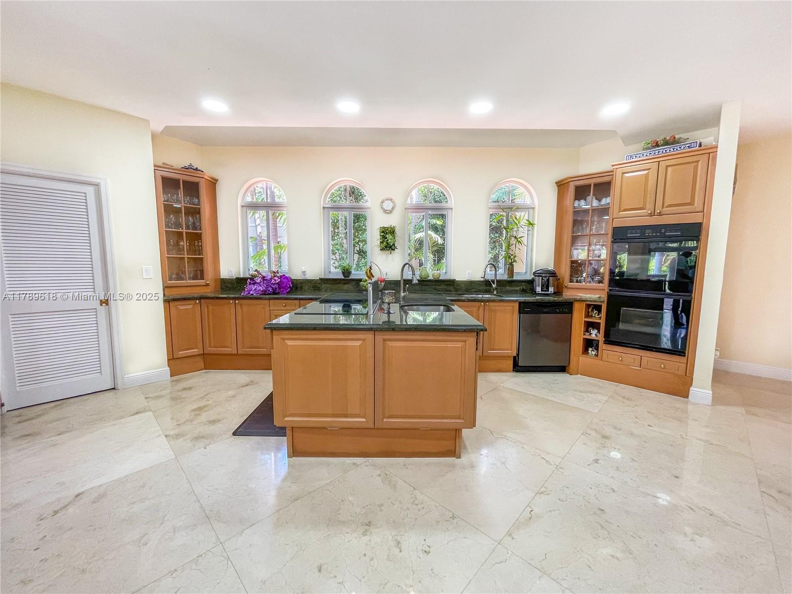 Property photo # 5
