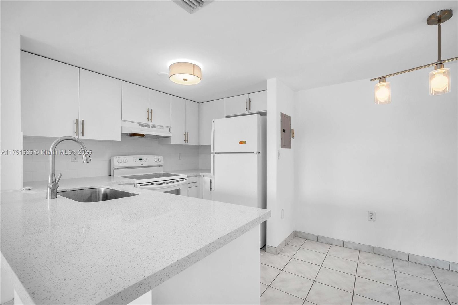 Property photo # 4