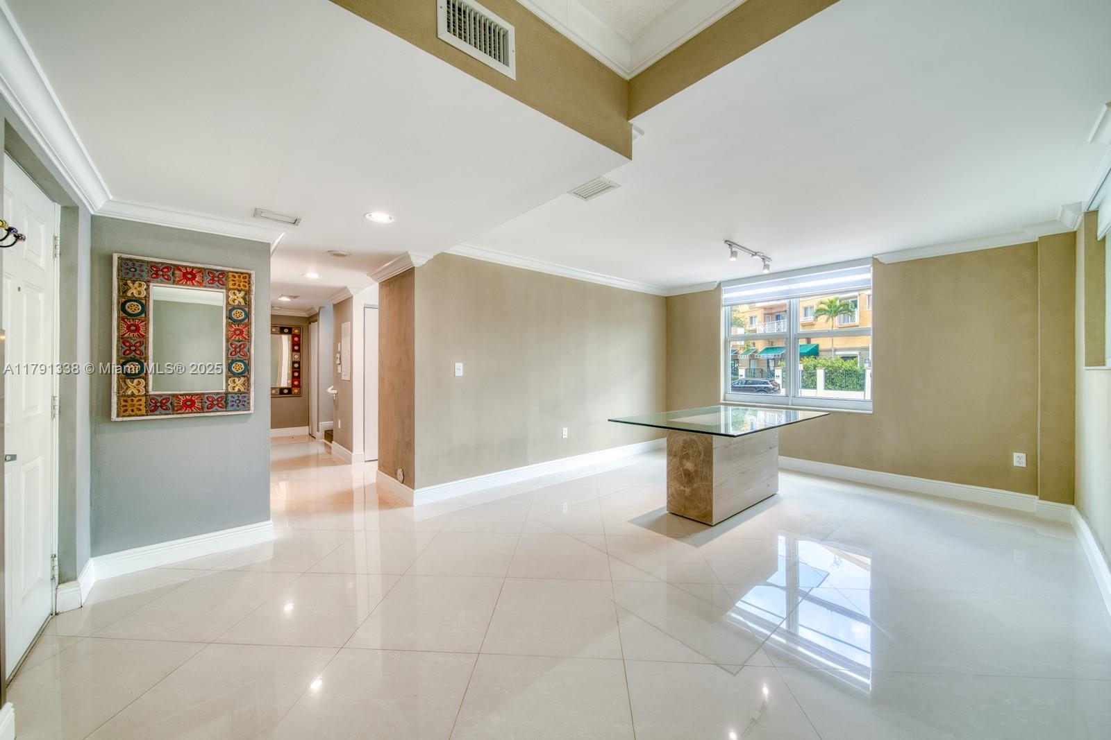 90 Alton Rd #TH-2, Miami Beach FL 33139