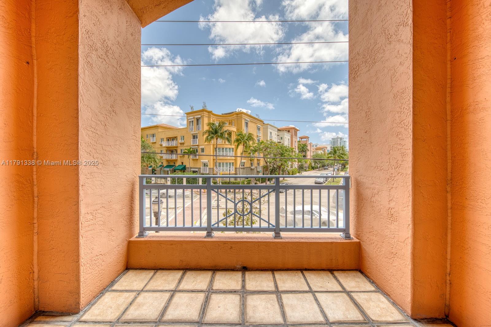 90 Alton Rd #TH-2, Miami Beach FL 33139