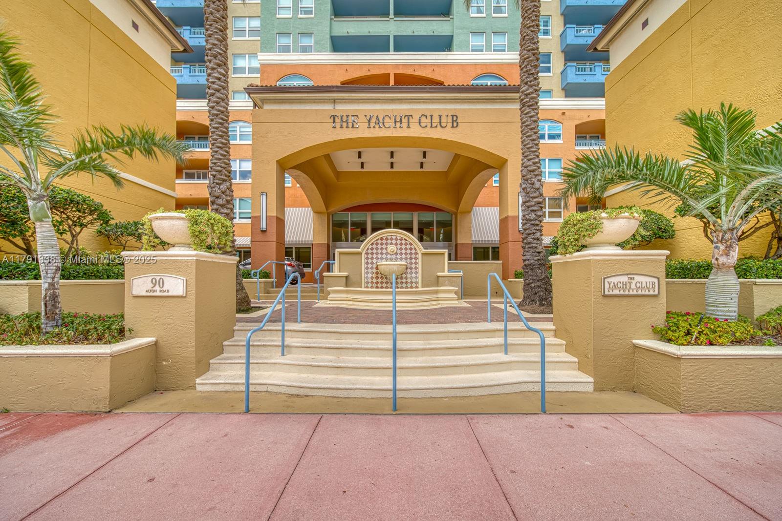 90 Alton Rd #TH-2, Miami Beach FL 33139