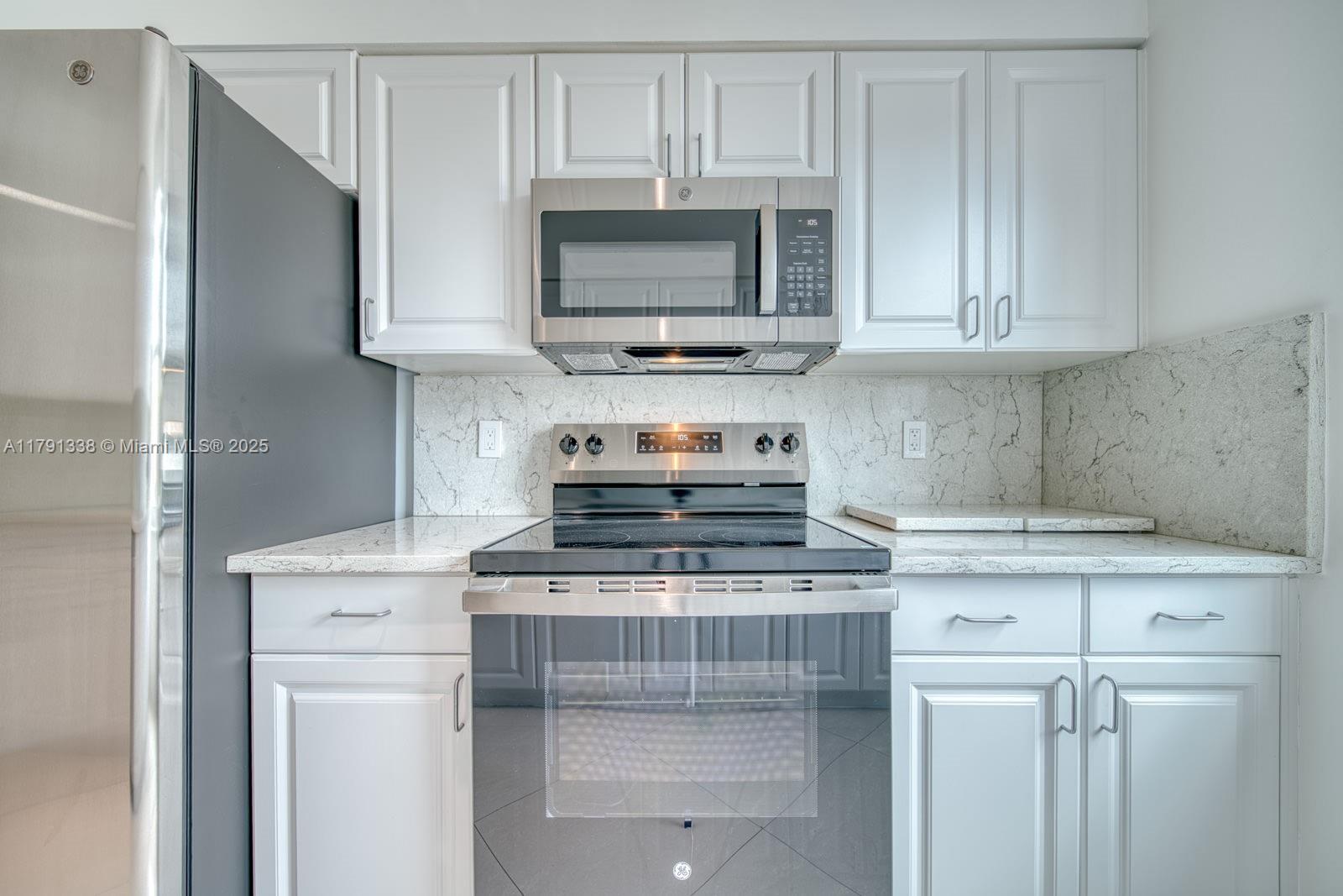 90 Alton Rd #TH-2, Miami Beach FL 33139
