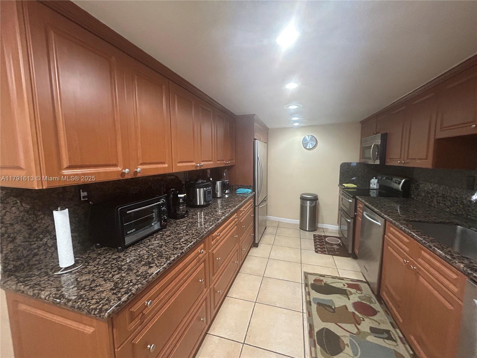 Property photo # 9