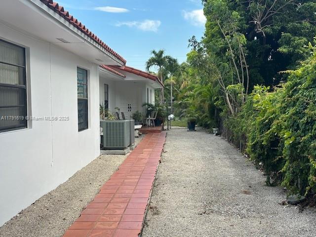 3510 SW 22nd Ter, Miami, Florida image 2