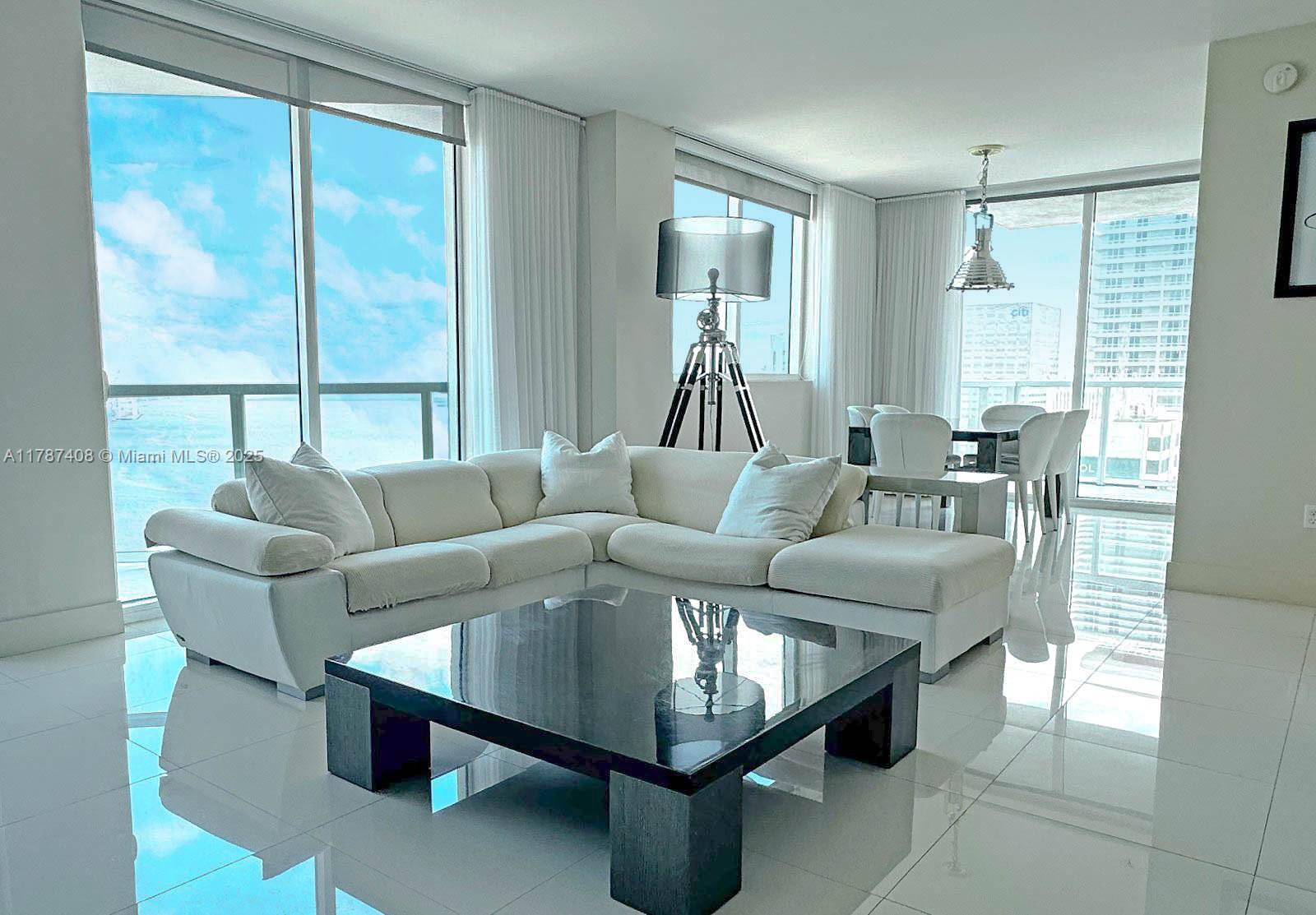 244 Biscayne Blvd #3503, Miami FL 33132