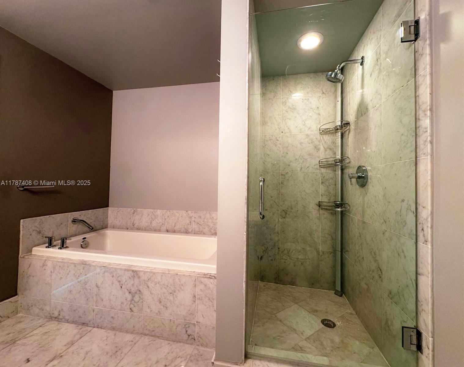 244 Biscayne Blvd #3503, Miami FL 33132