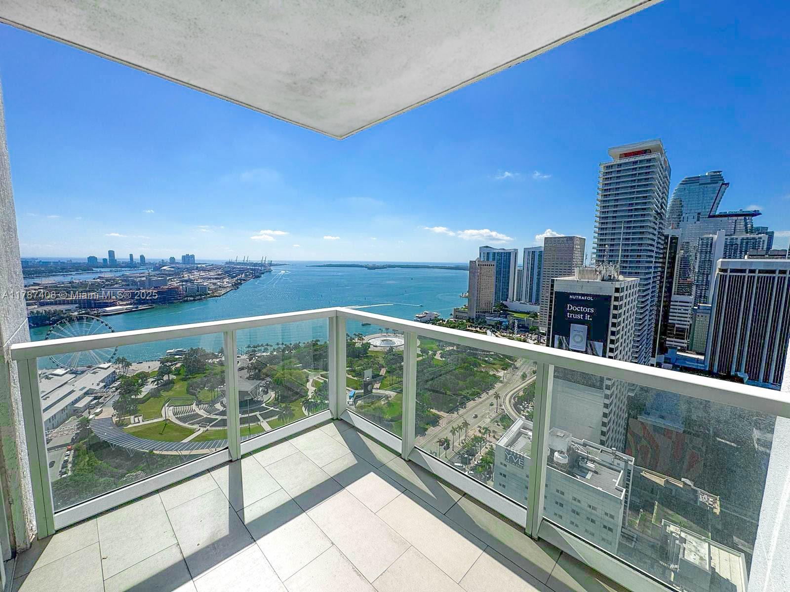 244 Biscayne Blvd #3503, Miami FL 33132
