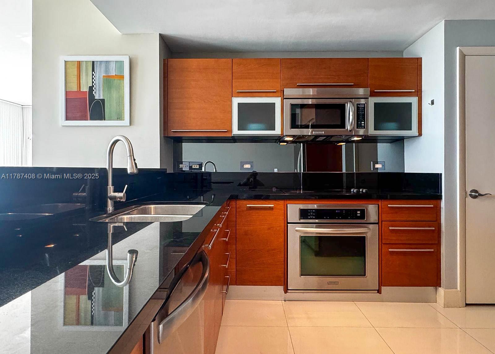244 Biscayne Blvd #3503, Miami FL 33132