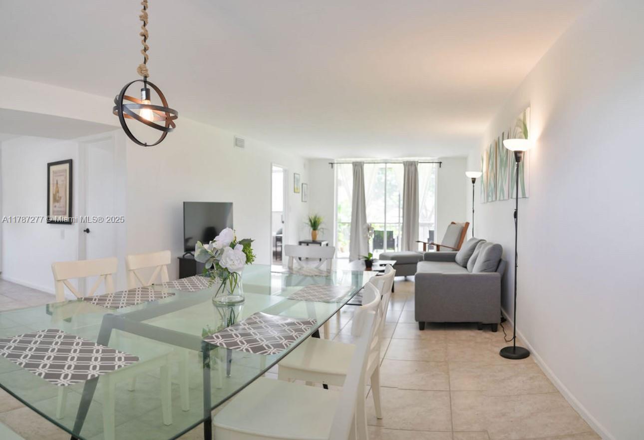 8901 Hollybrook #206, Hollywood, Florida image 2