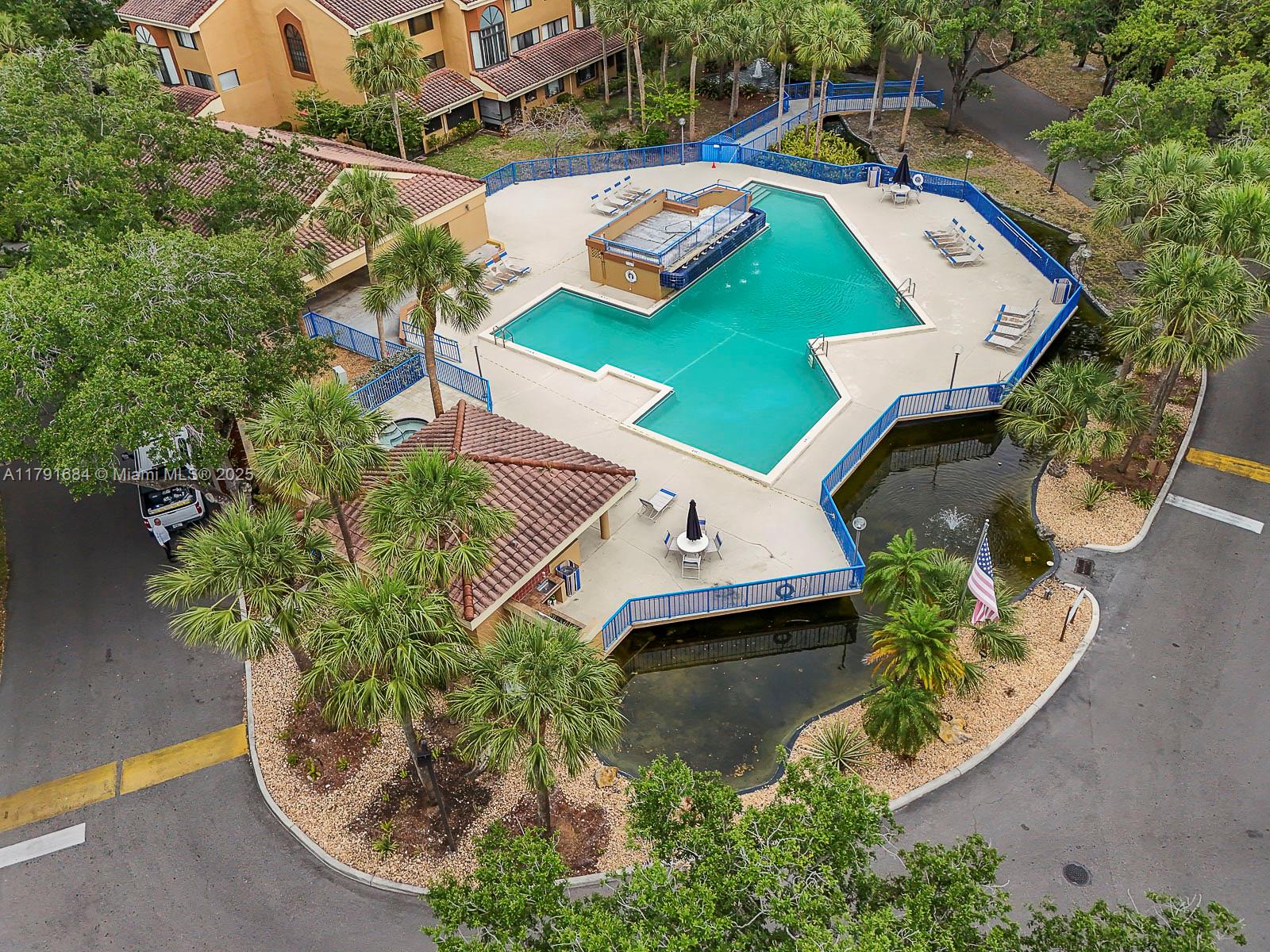 15533 N Miami Lakeway N #101-19, Miami Lakes, Florida image 28