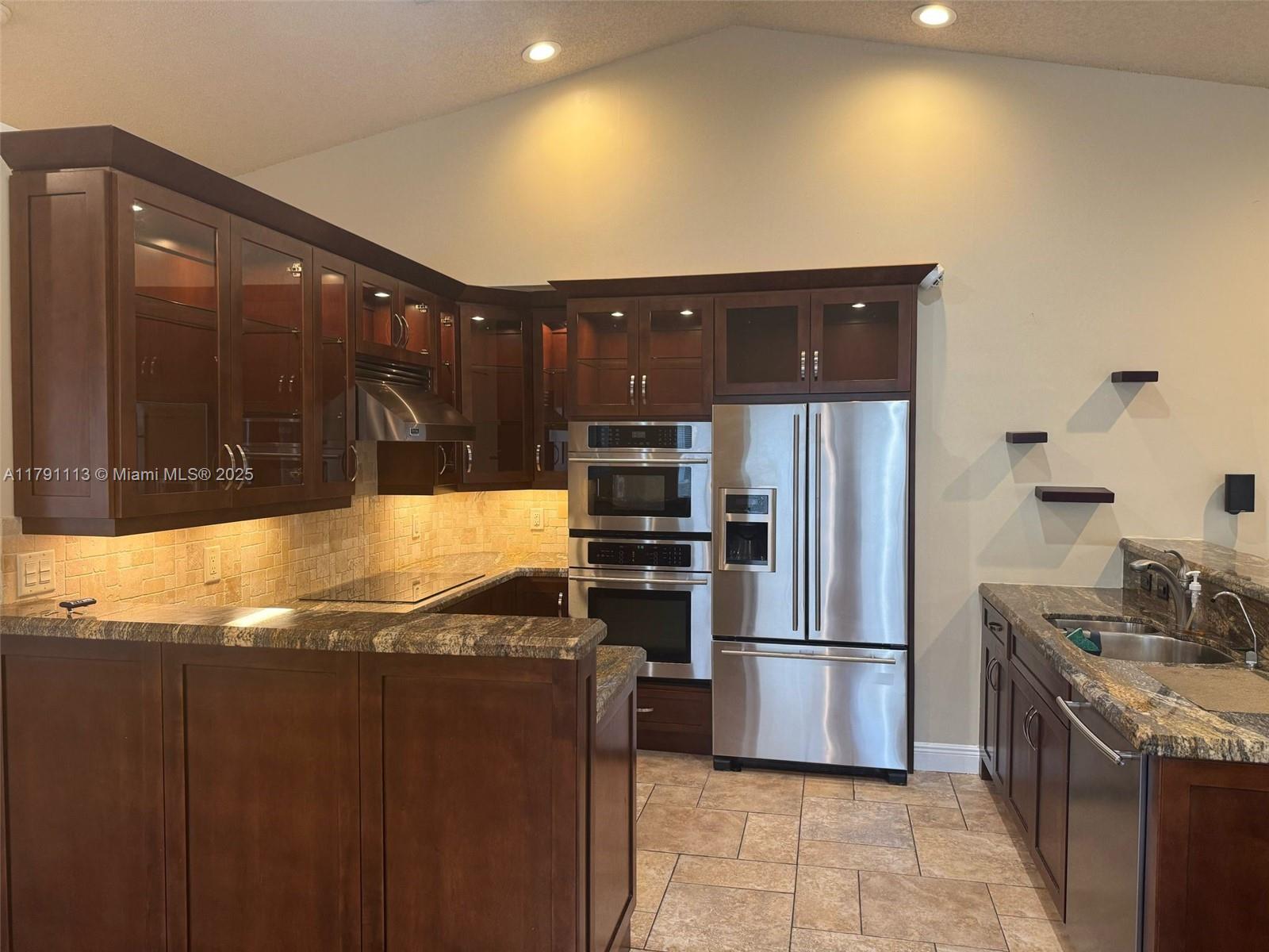 Property photo # 6