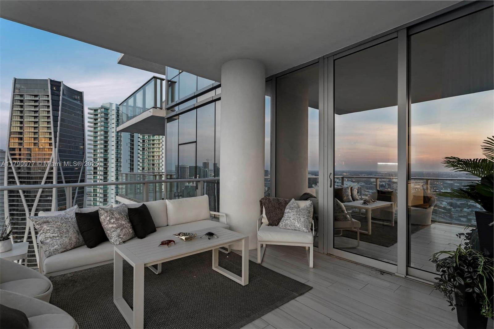 851 NE 1st Ave #4300, Miami FL 33132